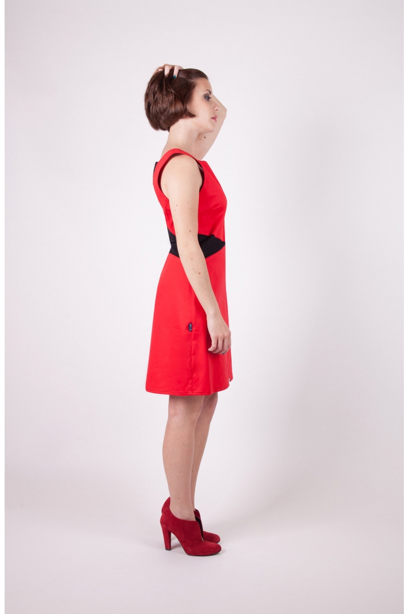 Robe tifia chilia rouge cote agreable a porter vetement createur a prix abordable